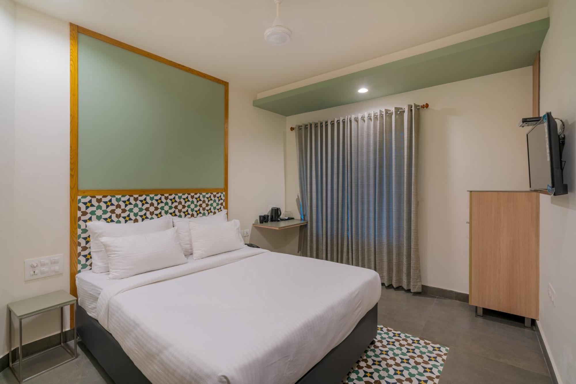 Aryaas Regent Hotell Kochi Eksteriør bilde